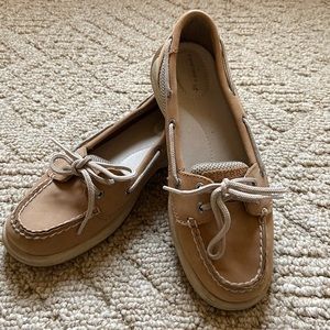 Sperry boat shoes dark tan 7.5 M